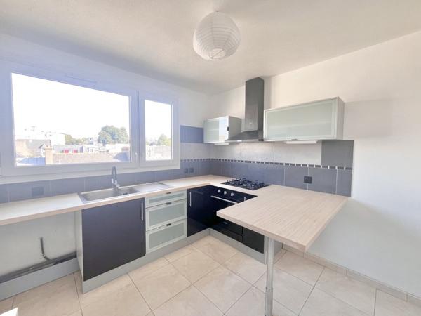 Appartement à louer 890 € CC Brest 5 p 104 m² DPE