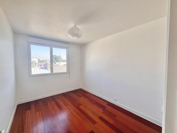 Appartement à louer 890 € CC Brest 5 p 104 m² DPE