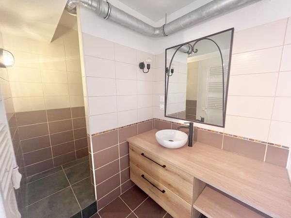 Appartement à louer 890 € CC Brest 5 p 104 m² DPE
