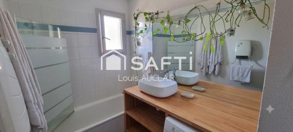 Appartement T3 climatisé - La Roseraie