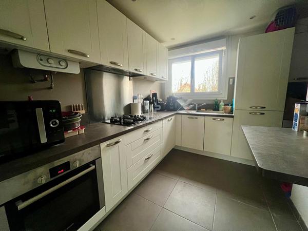 Appartement Houilles 5 pièces 84.06m² €367 000 ** - Référence 900