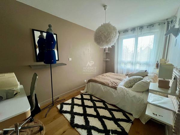 Appartement Houilles 5 pièces 84.06m² €367 000 ** - Référence 900