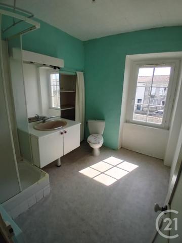 Maison à vendre  6 pièces - 130,57 m2 PUILBOREAU - 17