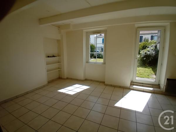 Maison à vendre  6 pièces - 130,57 m2 PUILBOREAU - 17