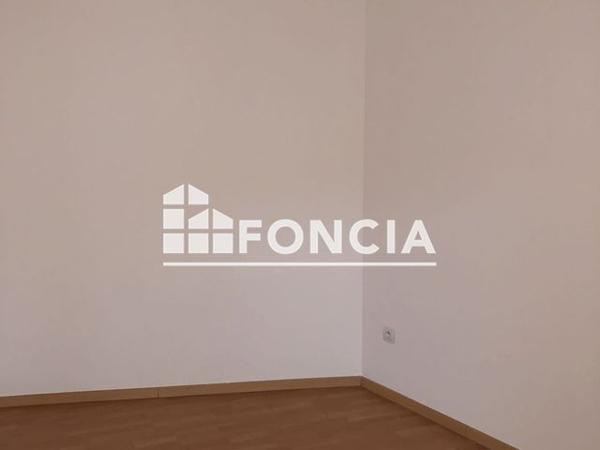 Location Appartement 2 pièces 28.04 m² - 58/60 RUE DU LIEUTENANT Villecresnes 94440