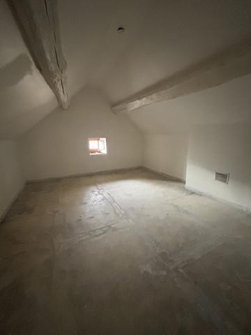 AIGNAY LE DUC : Au cœur du village ,maison bourguignonne année 1790 de 110m² avec garage et terrain 530m² Aignay-le-Duc (21510)