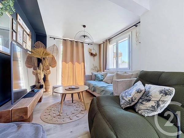 Maison à vendre  4 pièces - 89,98 m 2   MAUGUIO CARNON  - 34