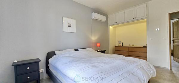 A Gourdon maison de 304 m² au calme au fond d’une impasse sur un superbe un terrain plat de 2300 m².