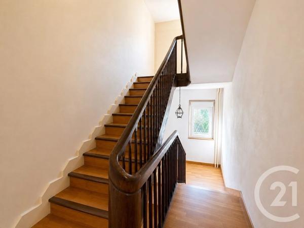 Maison à vendre  8 pièces - 205 m 2   ARTHES  - 81