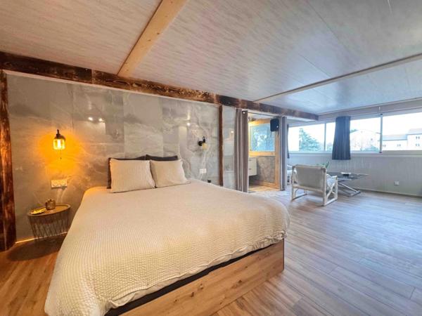 Studio 37 m² LARAGNE MONTEGLIN (05)