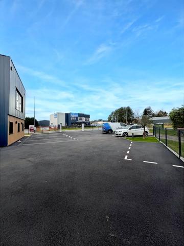 Vente                                                      Local commercial
                        
                     1 pièces                      230 m2                     à Peyrehorade