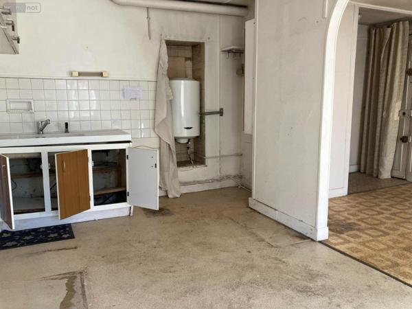 Appartement à rénover à vendre à Saint-Maurice dans le Val-de-Marne (94410), ref : 17727/11