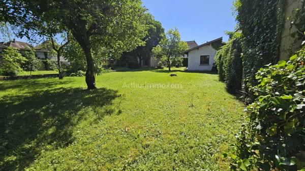 Vente Immeuble 9 pièces 302 m2 à Les Avenières Veyrins-Thuellin