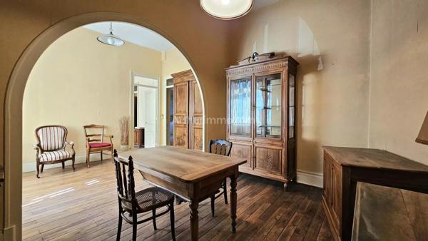 Vente Immeuble 9 pièces 302 m2 à Les Avenières Veyrins-Thuellin