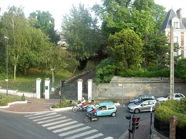 À vendre : Appartement 2 pièces à Issy-les-Moulineaux