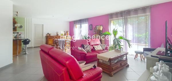 Maison à Bressuire, 79300 - 8 pièces 130m²