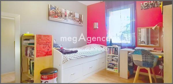Maison à Bressuire, 79300 - 8 pièces 130m²