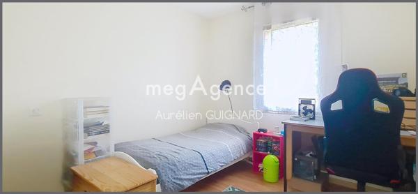 Maison à Bressuire, 79300 - 8 pièces 130m²