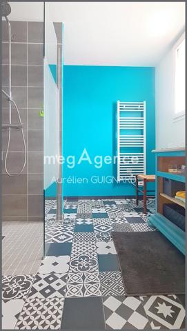 Maison à Bressuire, 79300 - 8 pièces 130m²