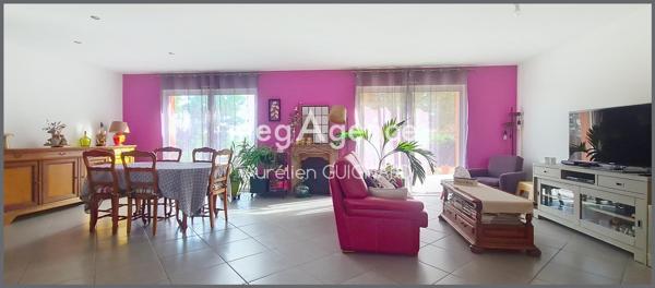 Maison à Bressuire, 79300 - 8 pièces 130m²