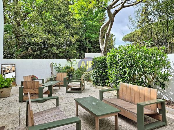 Biens de prestige à vendre Sainte Marie De Re : immeuble 2 403 500€ - AJP Immobilier Pornic