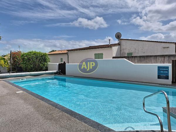 Biens de prestige à vendre Sainte Marie De Re : immeuble 2 403 500€ - AJP Immobilier Pornic