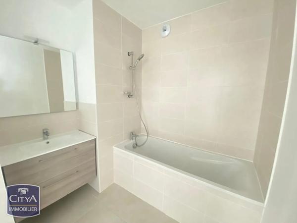 Appartement à vendre 4 pièces 96.5m² Nîmes (30900)