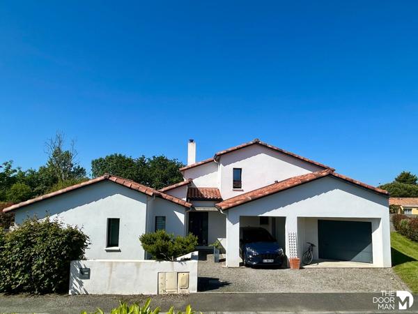 Maison - À vendre - 146 m² - SAINTE PAZANNE | The Door Man
