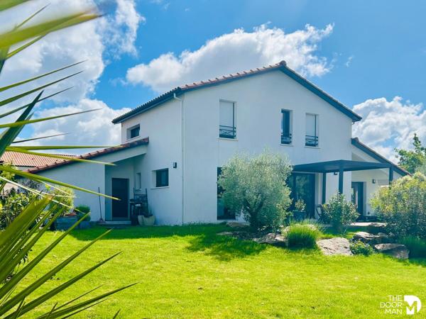 Maison - À vendre - 146 m² - SAINTE PAZANNE | The Door Man