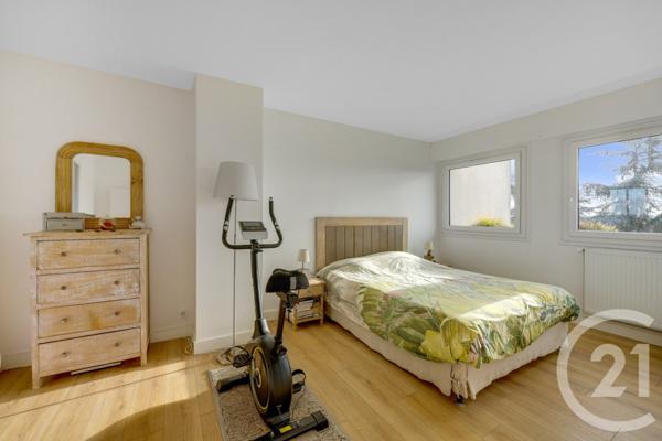 Appartement F6 à vendre  6 pièces - 141,49 m2 VERRIERES LE BUISSON - 91