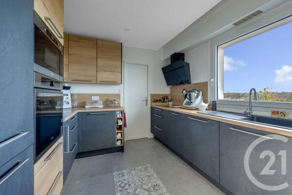 Appartement F6 à vendre  6 pièces - 141,49 m2 VERRIERES LE BUISSON - 91