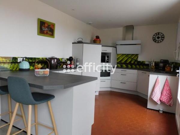 Maison 8 pièces - 216 m² Exclusivité efficity