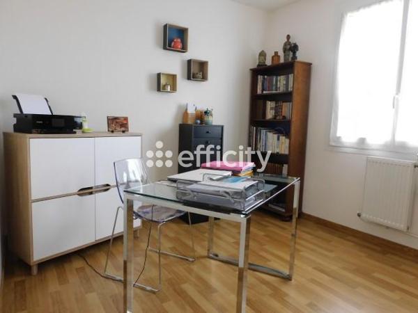 Maison 8 pièces - 216 m² Exclusivité efficity