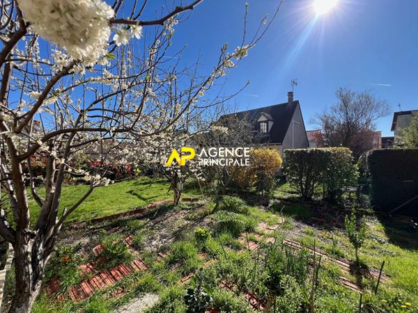 Argenteuil Orgemont maison 7 pièce(s) , 6 chambres, 15 minutes à pied de la gare €396 000 ** - Référence 4539