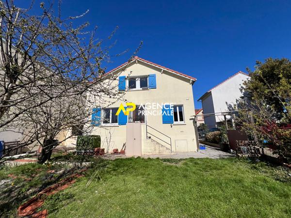 Argenteuil Orgemont maison 7 pièce(s) , 6 chambres, 15 minutes à pied de la gare €396 000 ** - Référence 4539