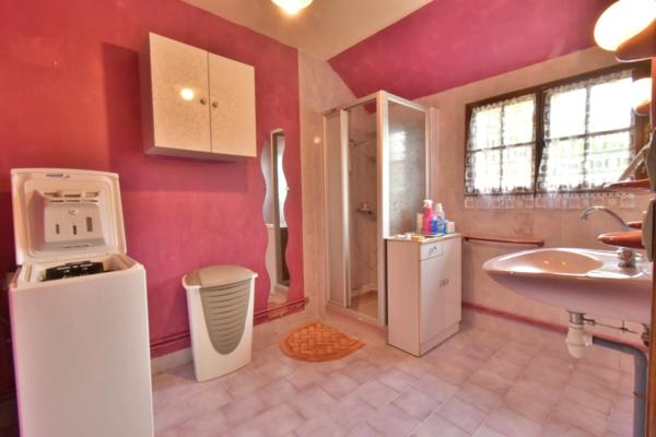 🏡 Charmante maison normande – 4 pièces – 102 m² – Terrain 1 224 m² – Proche Breteuil (3 km)