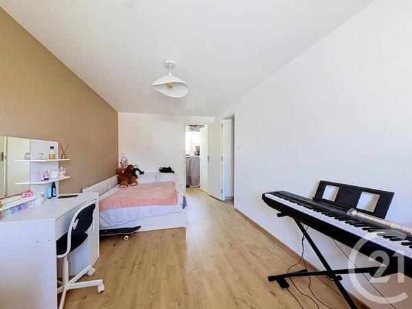 Maison à vendre  5 pièces - 113,18 m 2   CLAPIERS  - 34