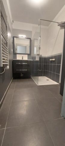 🏡 [COUP DE COEUR À AUBAGNE] – T2 52 m² - L’art de vivre entre confort, modernité et douceur provençale.