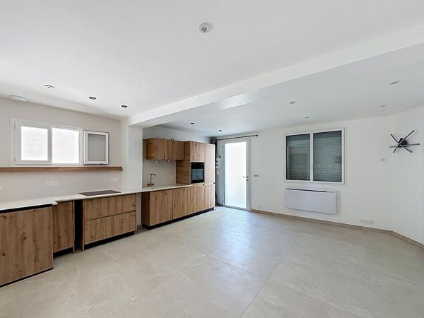 Appartement 2 pièces 46.59 m2 entièrement rénové  centre ville d''Aix-les-Bains avec cave