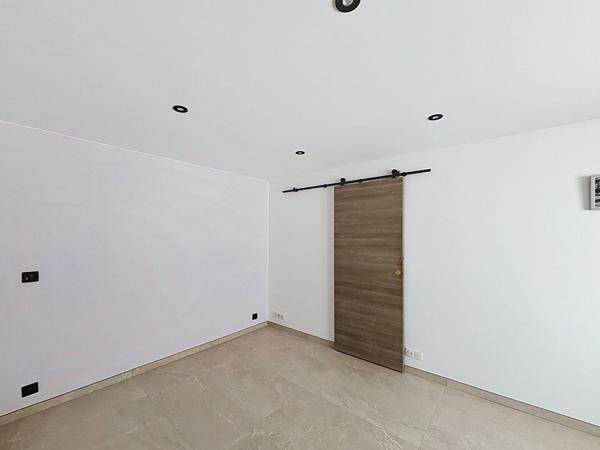Appartement 2 pièces 46.59 m2 entièrement rénové  centre ville d''Aix-les-Bains avec cave