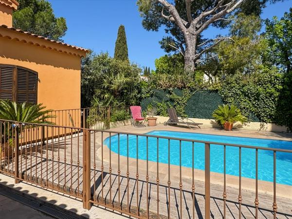 Propriété provençale de caractère avec piscine, dépendance et prestations haut de gamme Marseille 13e – Château-Gombert