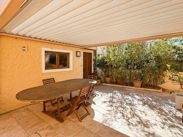 Propriété provençale de caractère avec piscine, dépendance et prestations haut de gamme Marseille 13e – Château-Gombert