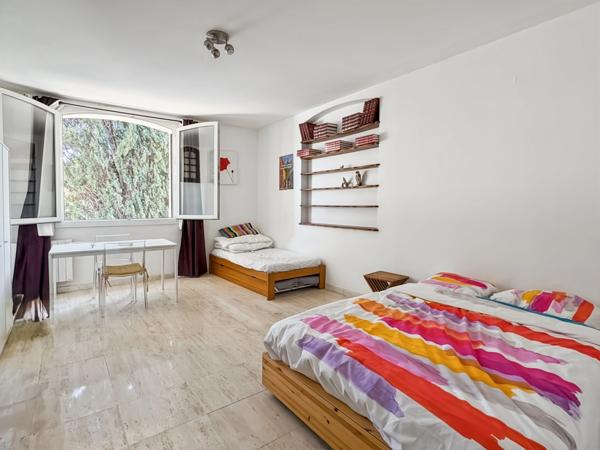 Propriété provençale de caractère avec piscine, dépendance et prestations haut de gamme Marseille 13e – Château-Gombert