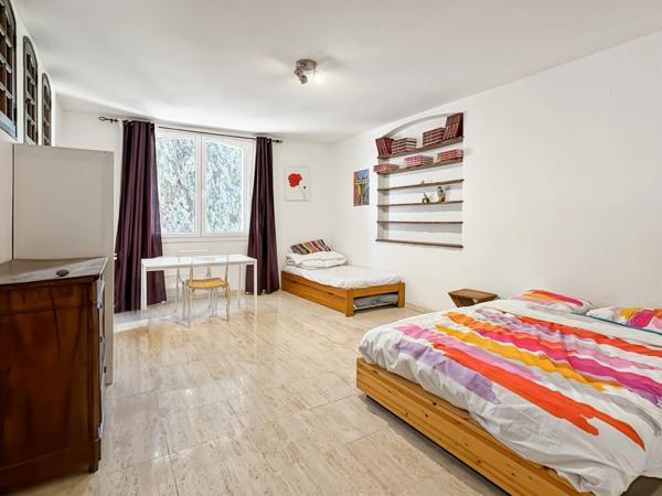 Propriété provençale de caractère avec piscine, dépendance et prestations haut de gamme Marseille 13e – Château-Gombert