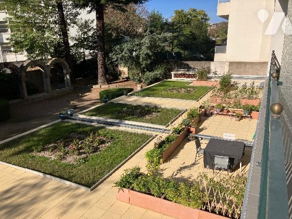 T3 traversant lumineux – 97 m² – Nantes Guist’hau – Balcons, cave et parking