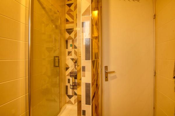 Dpt Moselle (57), à vendre BOUZONVILLE immeuble