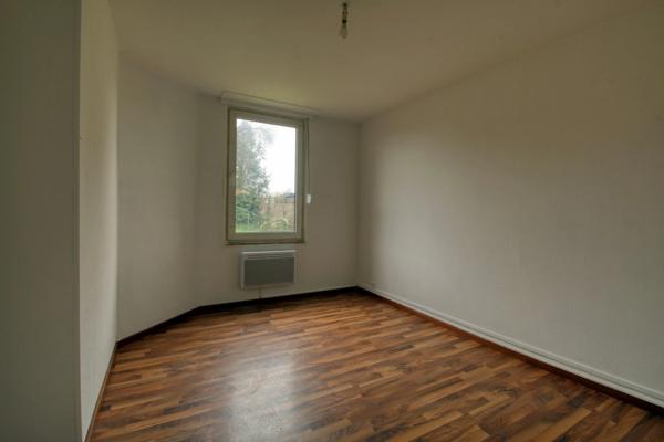 Dpt Moselle (57), à vendre BOUZONVILLE immeuble