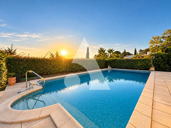 Villa 7 pièces 213.32 m2