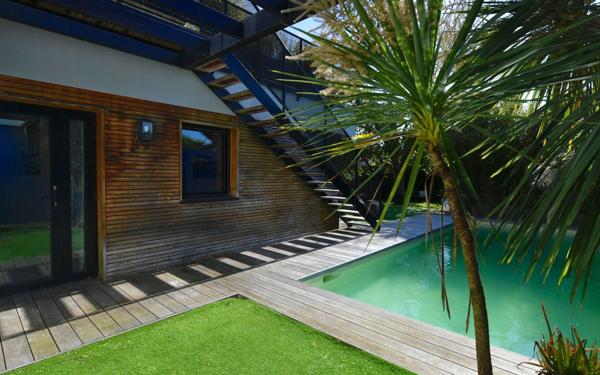 Maison à vendre    7 pièces • 207 m2 La Rochelle