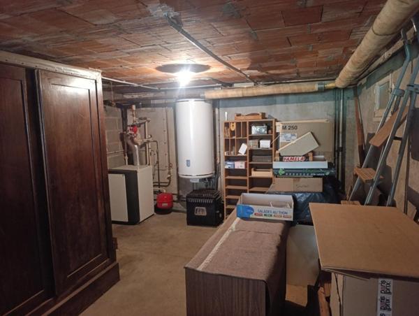 Maison sur sous-sol complet, 4 chambres possibles et jardin sans vis-à-vis